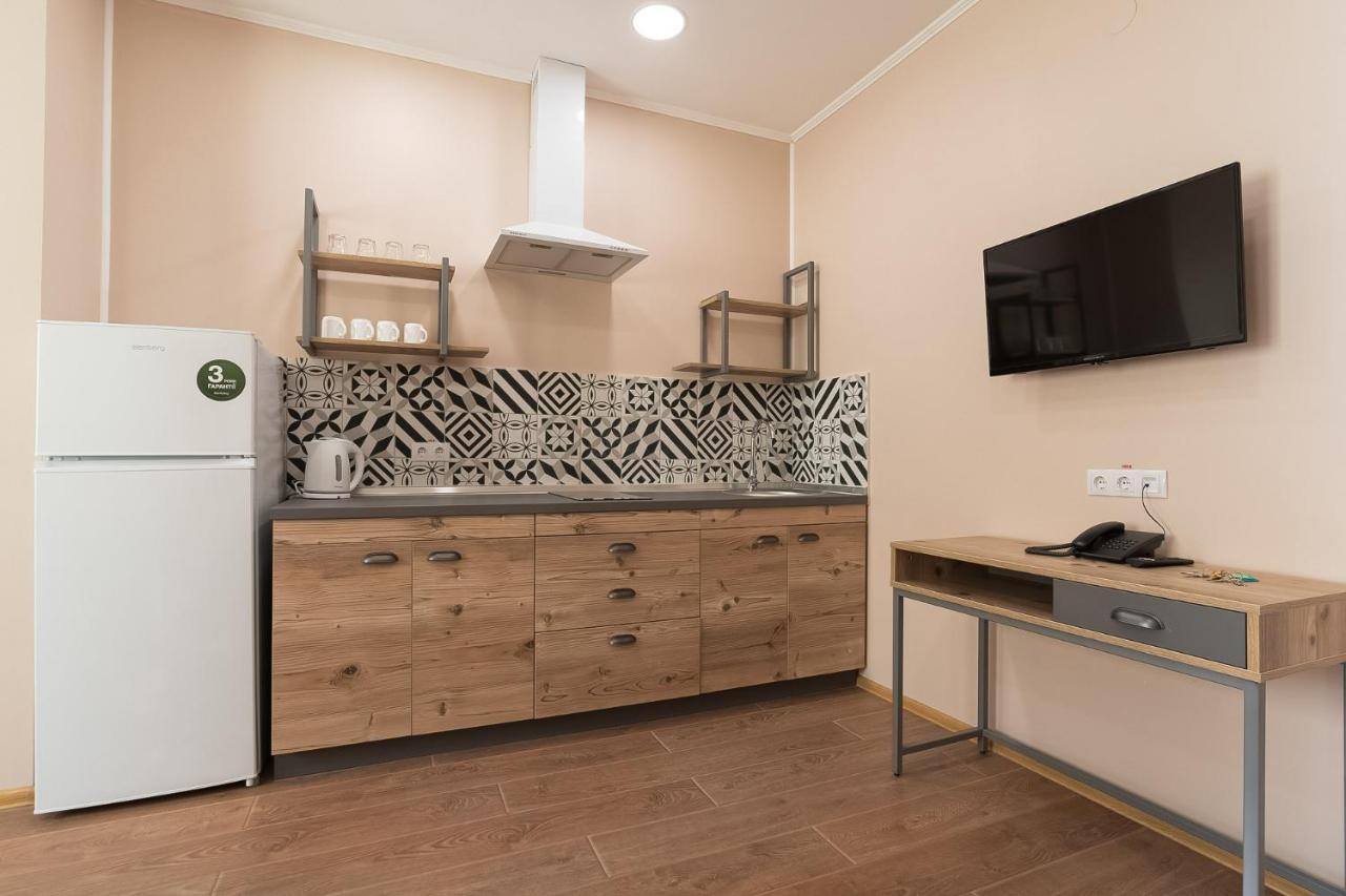 Hotel Pivdenniy Lwów Zewnętrze zdjęcie
