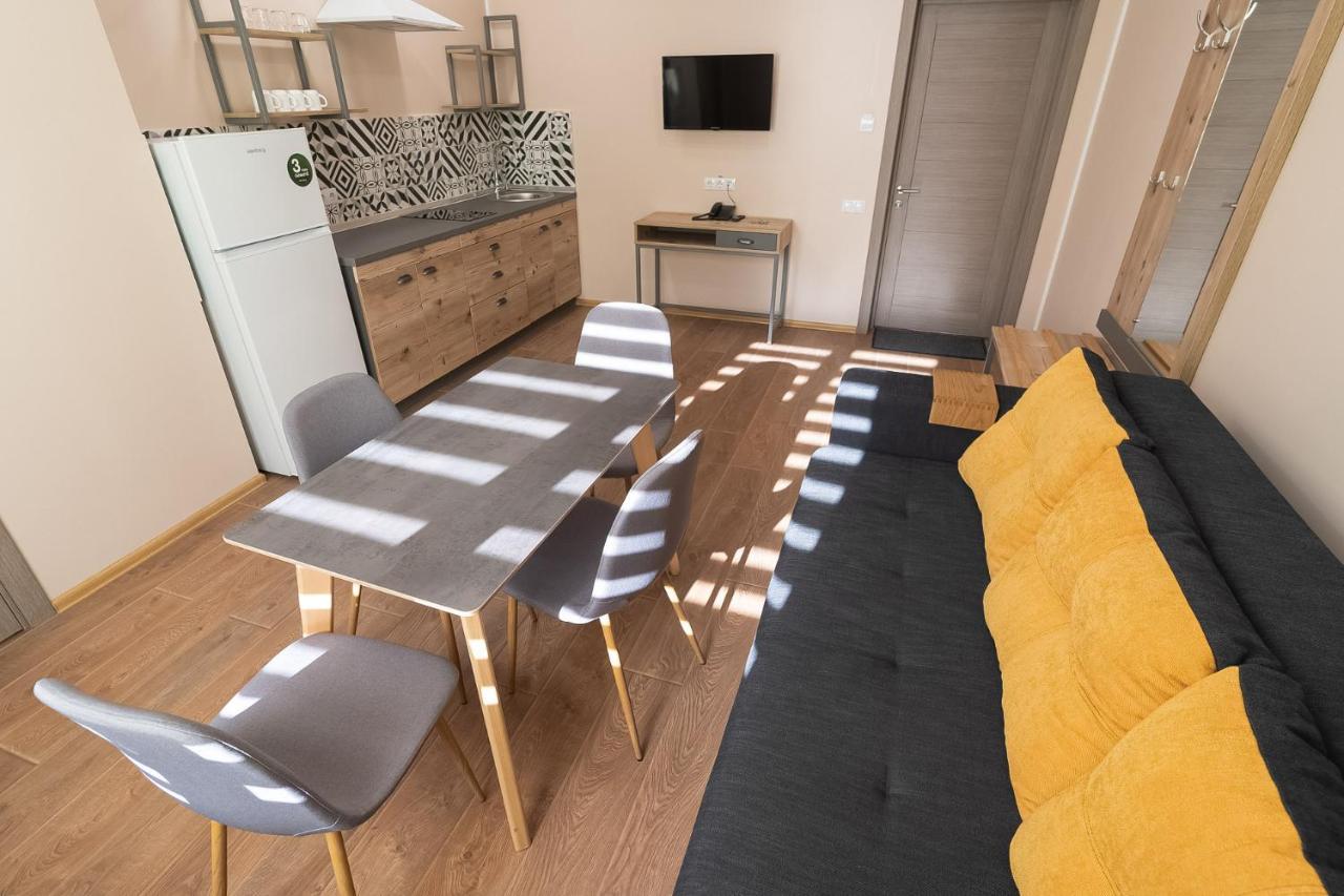 Hotel Pivdenniy Lwów Zewnętrze zdjęcie