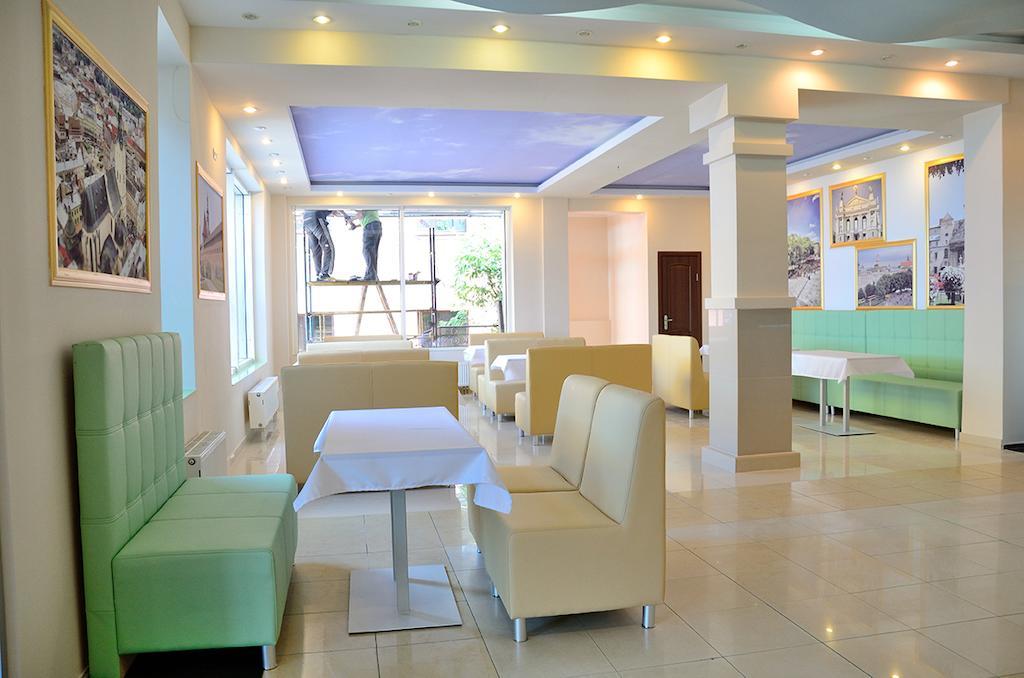 Hotel Pivdenniy Lwów Zewnętrze zdjęcie