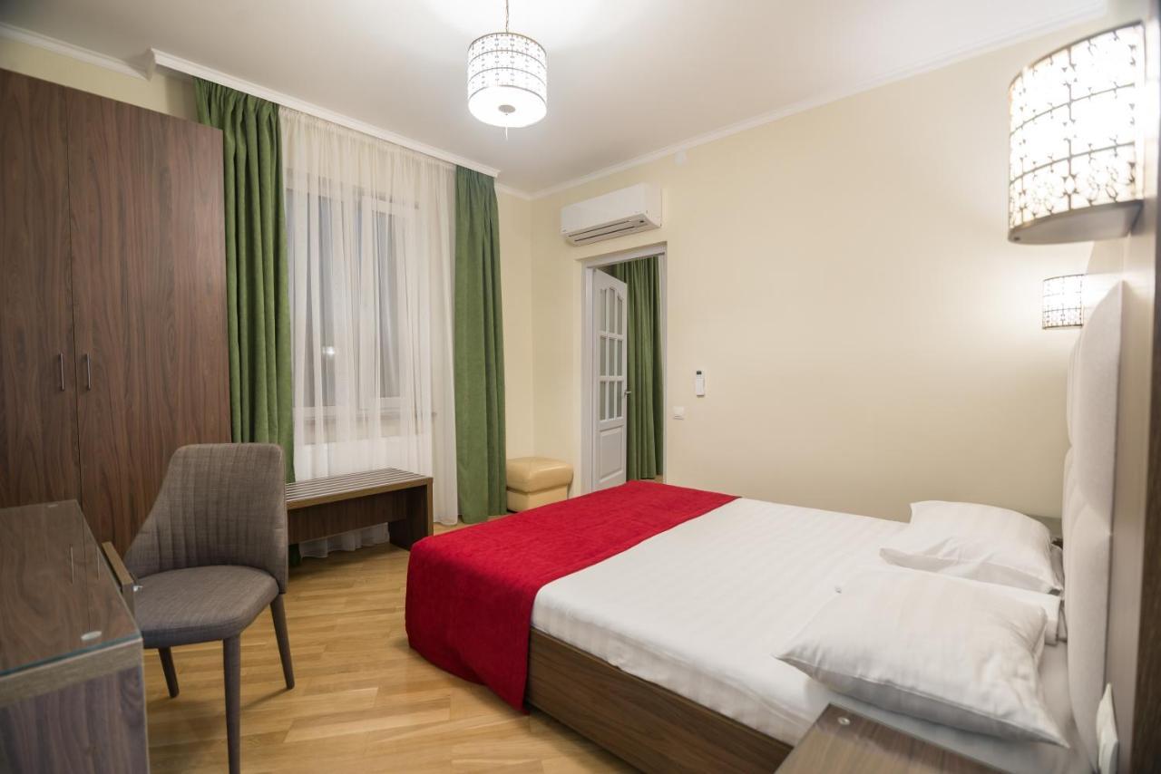 Hotel Pivdenniy Lwów Zewnętrze zdjęcie