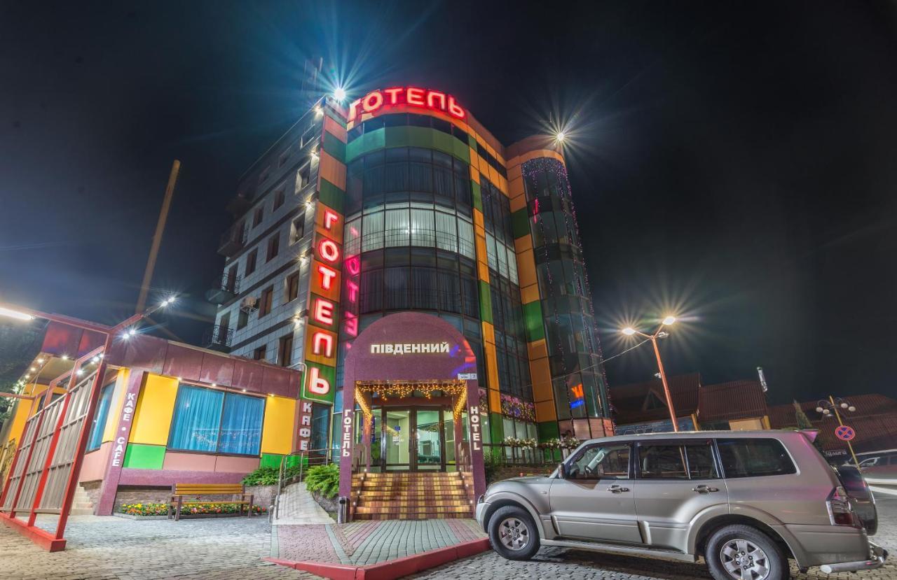 Hotel Pivdenniy Lwów Zewnętrze zdjęcie
