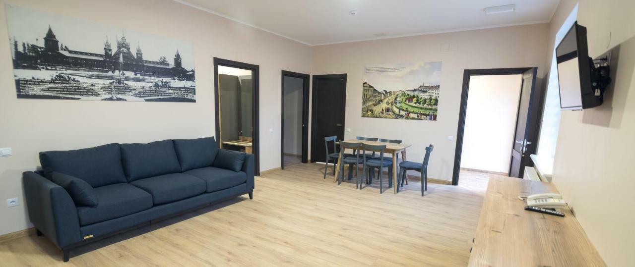Hotel Pivdenniy Lwów Zewnętrze zdjęcie