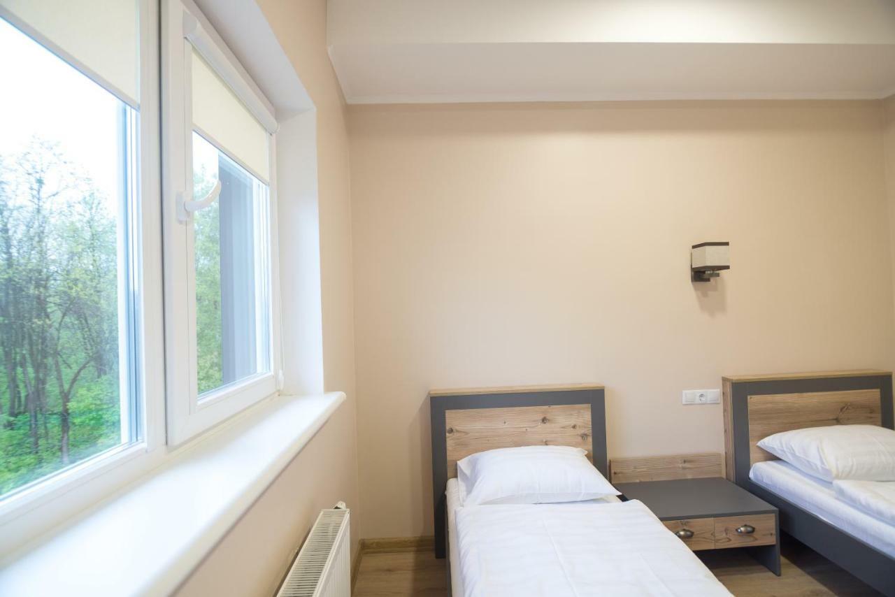 Hotel Pivdenniy Lwów Zewnętrze zdjęcie